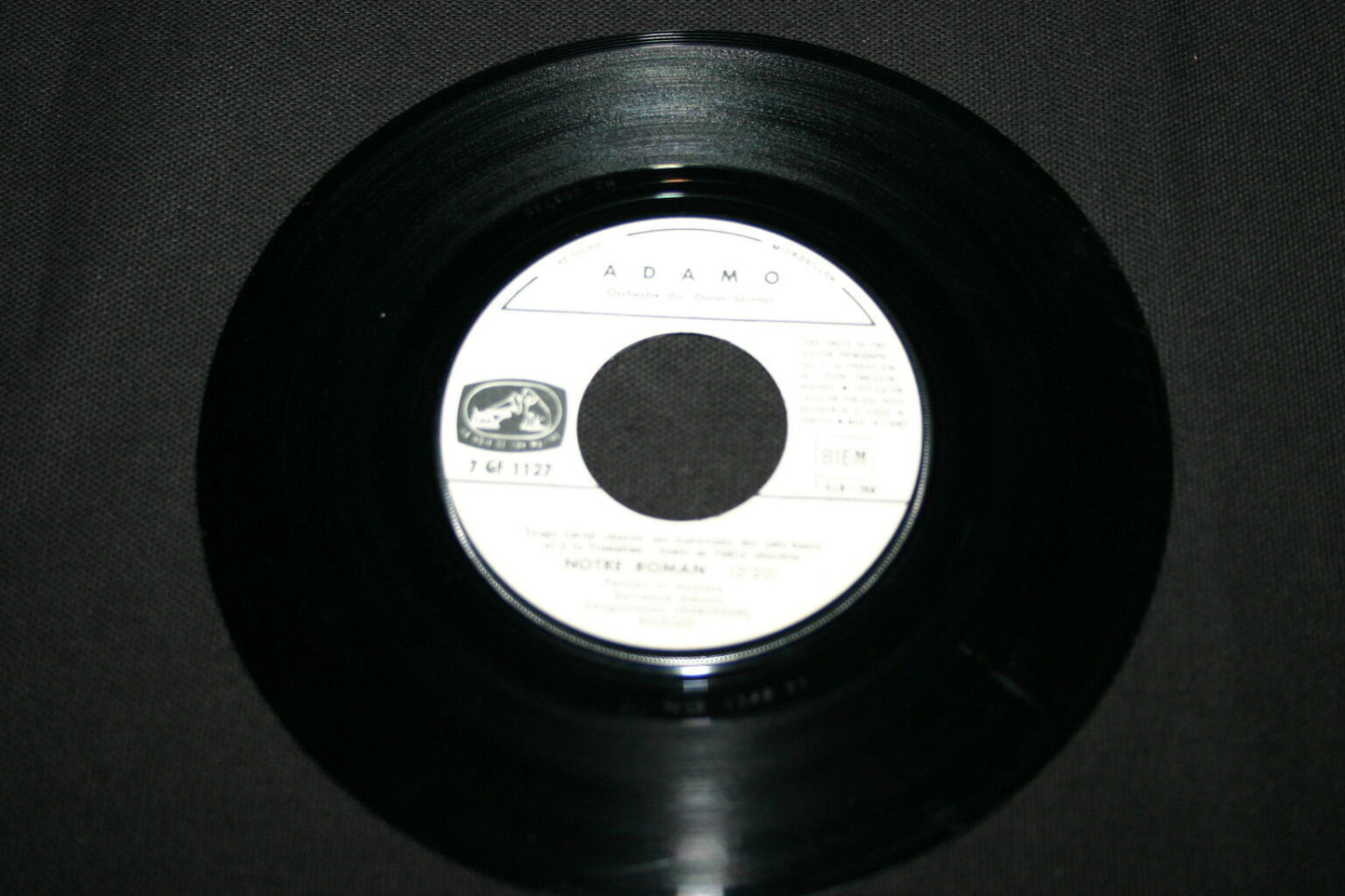 ADAMO   SP 45T 7"   NOTRE ROMAN / ON SE BAT TOUJOURS QUELQUE PART   JUKE-BOX