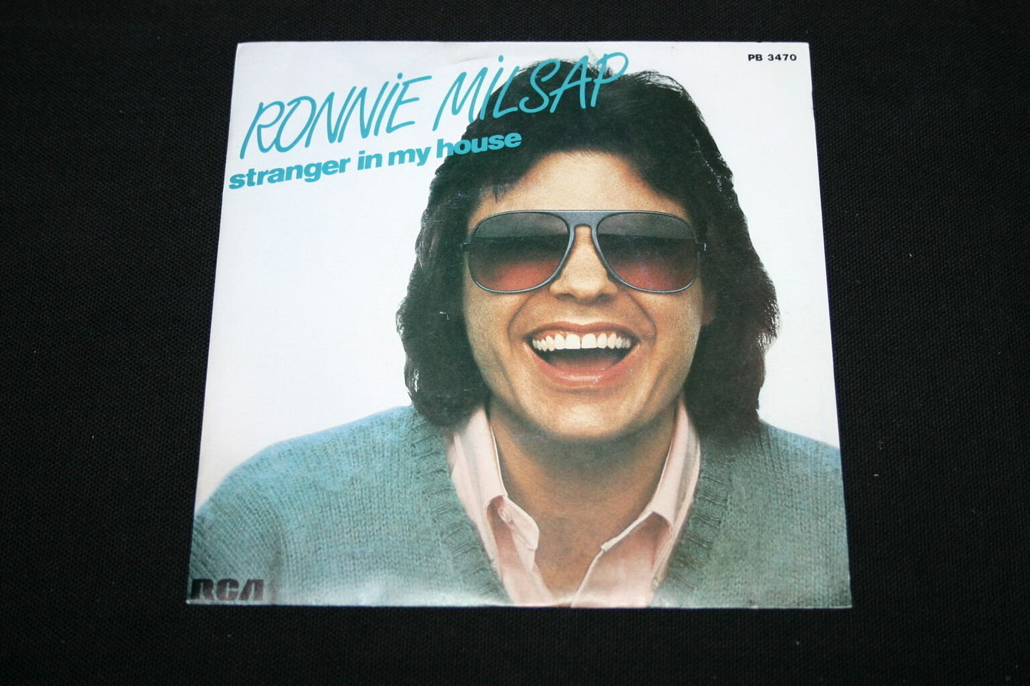 RONNIE MILSAP   SP 45T 7"   STRANGER IN MY HOUSE   1983