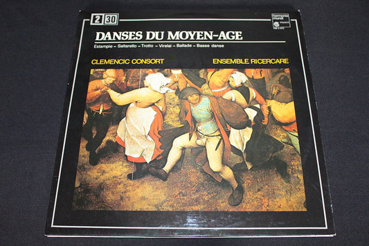 CLEMENCIC CONSORT   ENSEMBLE RICERCARE   DANSES DU MOYEN AGE  HM 2472 LP 33T 12"