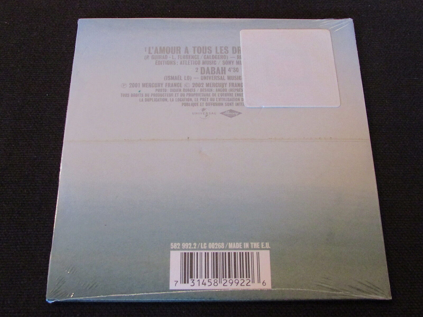 ISMAEL LO   CD 2 titres   L'AMOUR A TOUS LES DROITS   2002   NEUF