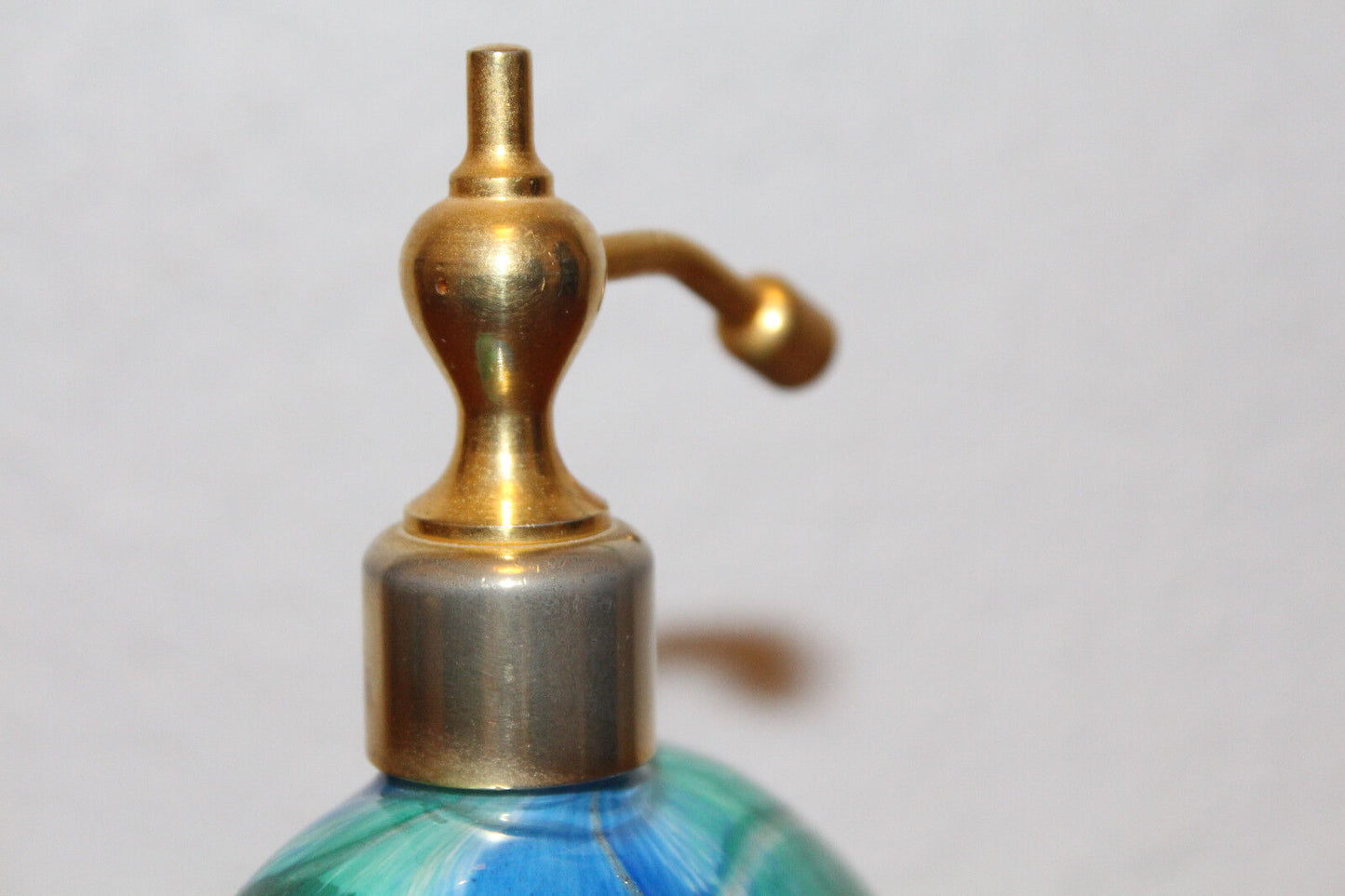 Vaporisateur parfum verre signé MICHELE LUZORO