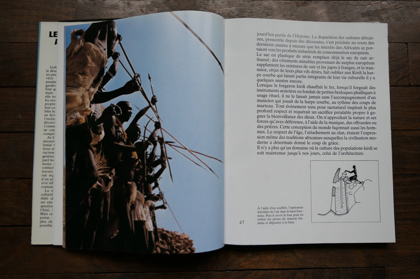 LES DERNIERS AFRICAINS   GERT CHESI   ARTHAUD 1978   AFRIQUE VOYAGE