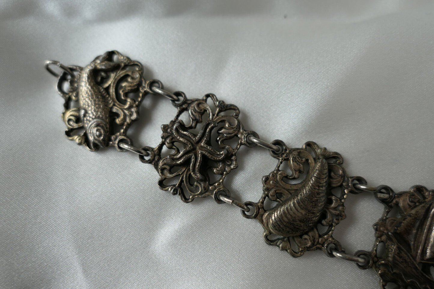BRACELET VINTAGE METAL THEME MARINE POISSON COQUILLAGES BATEAU