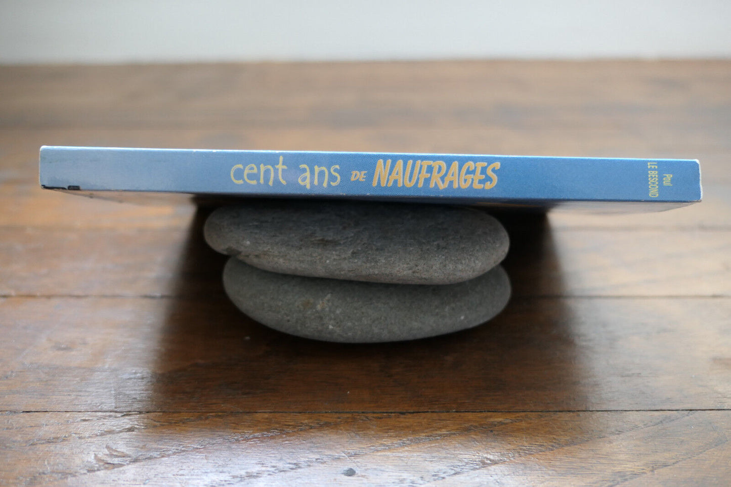 CENT ANS DE NAUFRAGES LE BESCOND 2000 MARINE HISTOIRE BRETAGNE FINISTERE