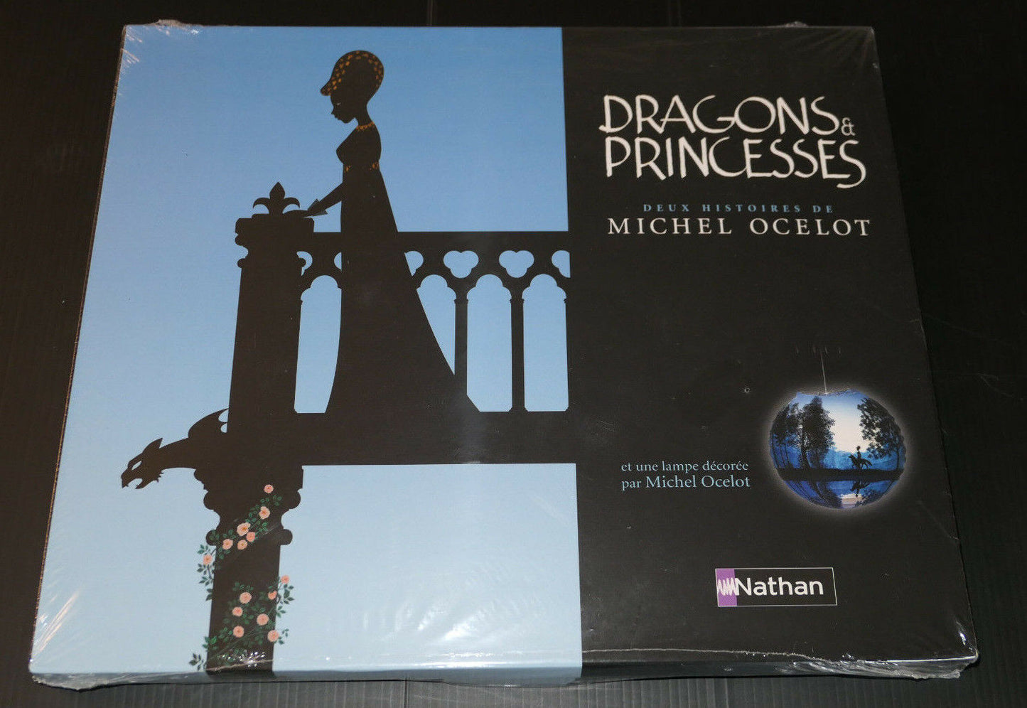 DEUX HISTOIRES DE DRAGONS & PRINCESSES + LAMPE - MICHEL OCELOT - NATHAN 2010