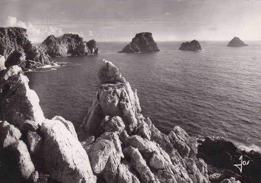 ANCIENNE CARTE POSTALE CPSM 29 CAMARET / POINTE DE PEN-HIR / LES TAS DE POIS