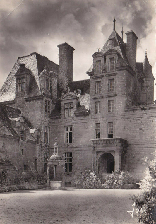ANCIENNE CARTE POSTALE CPSM 29 CHATEAU DE KERJEAN EN SAINT-VOUGAY