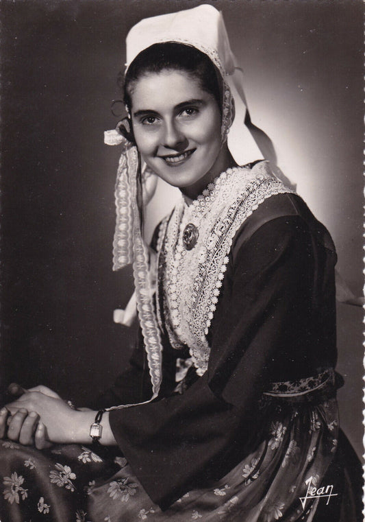ANCIENNE CARTE POSTALE CPSM 29 JEUNE FILLE DE PLOUGASTEL-DAOULAS