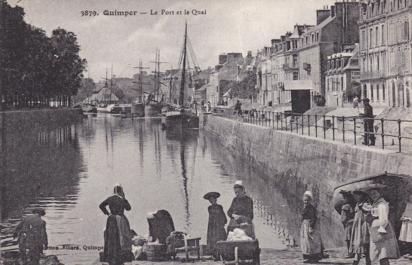CARTE POSTALE ANCIENNE CPA 29 QUIMPER LE PORT ET LE QUAI / VILLARD 3879