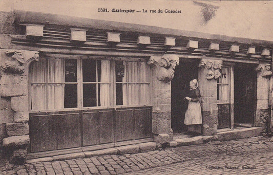 CARTE POSTALE ANCIENNE CPA 29 QUIMPER LA RUE DU GUEODET / VILLARD 5591