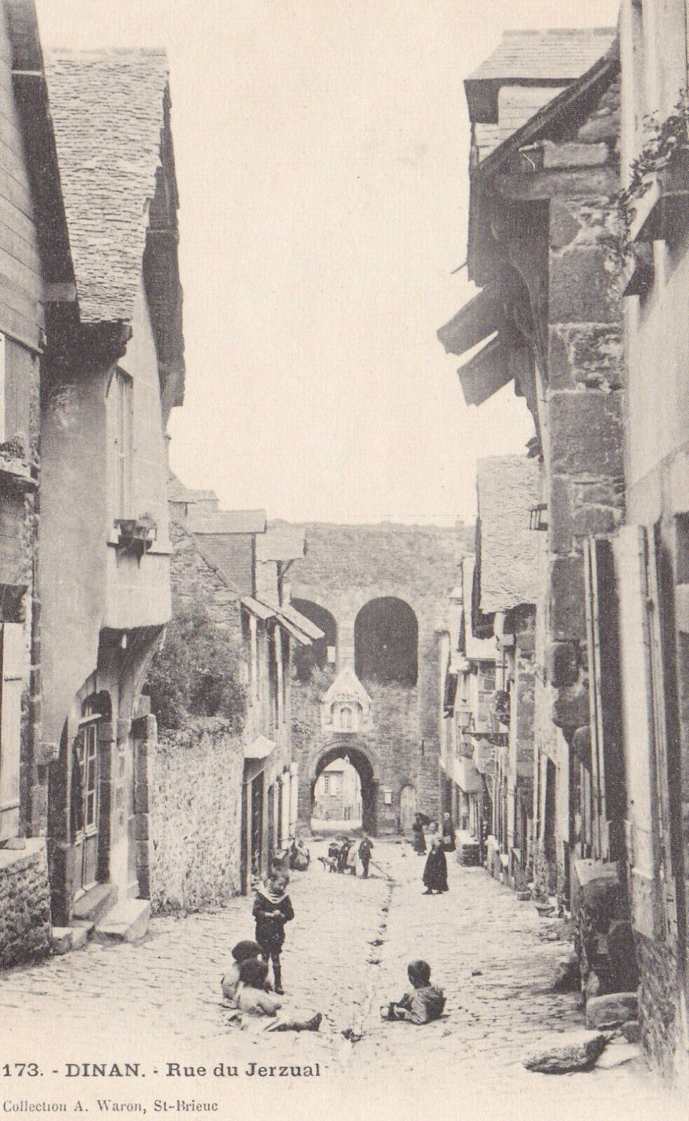 CARTE POSTALE ANCIENNE CPA 22 DINAN RUE DU JERZUAL / WARON
