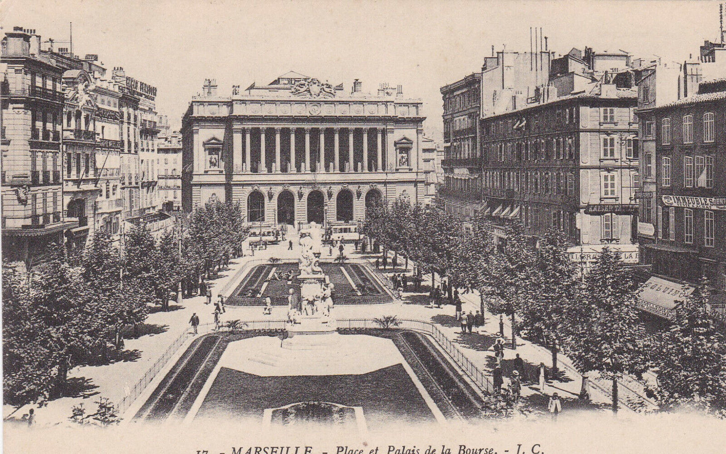 CARTE POSTALE ANCIENNE CPA MARSEILLE PLACE ET PALAIS DE LA BOURSE (1914)