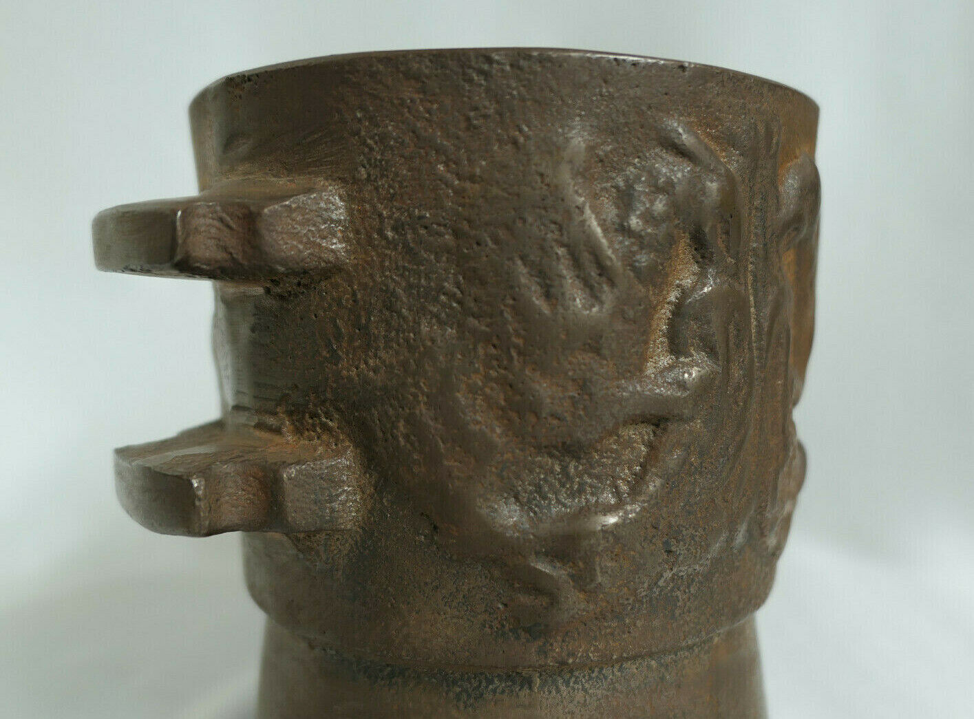 OLD CAST IRON MORTAR AND PESTLE WITH GRIFFON DECOR APOTHECARY PHARMACY
