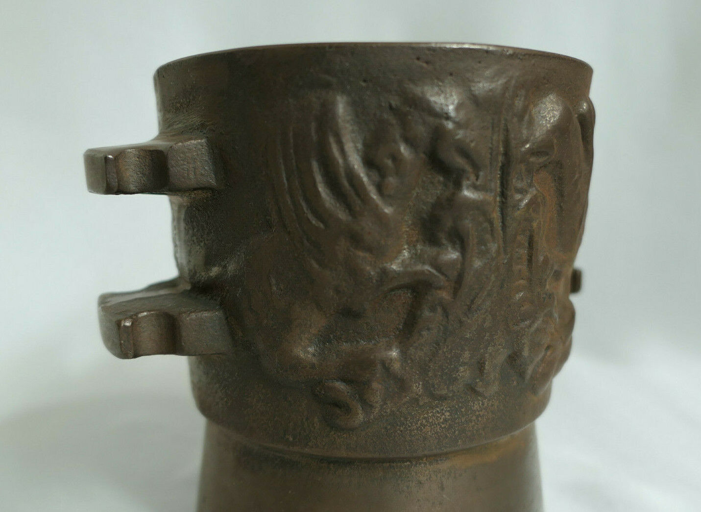 OLD CAST IRON MORTAR AND PESTLE WITH GRIFFON DECOR APOTHECARY PHARMACY