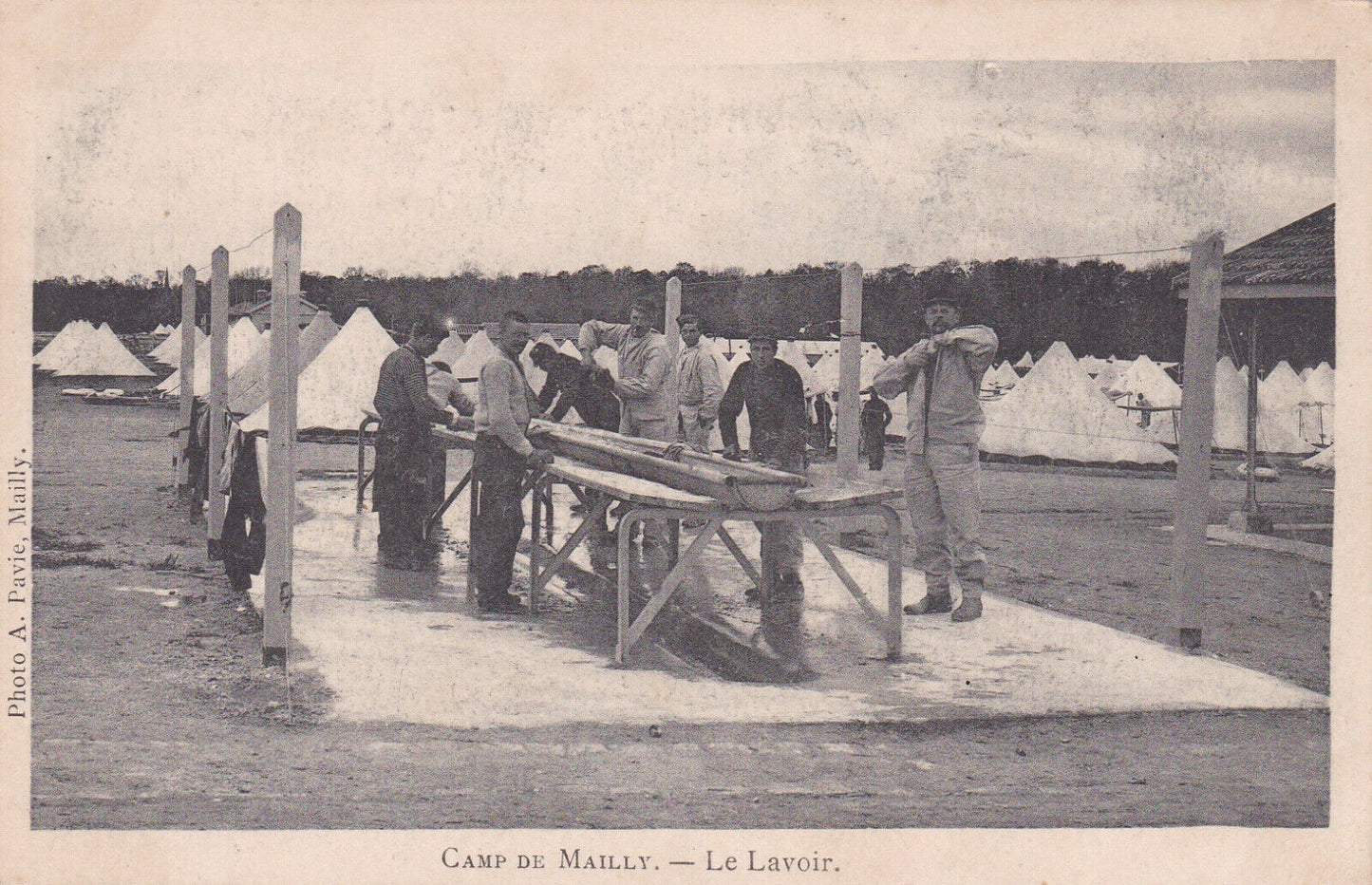 OLD POSTCARD CPA MILITARIA CAMP OF MAILLY LE LAVOIR 