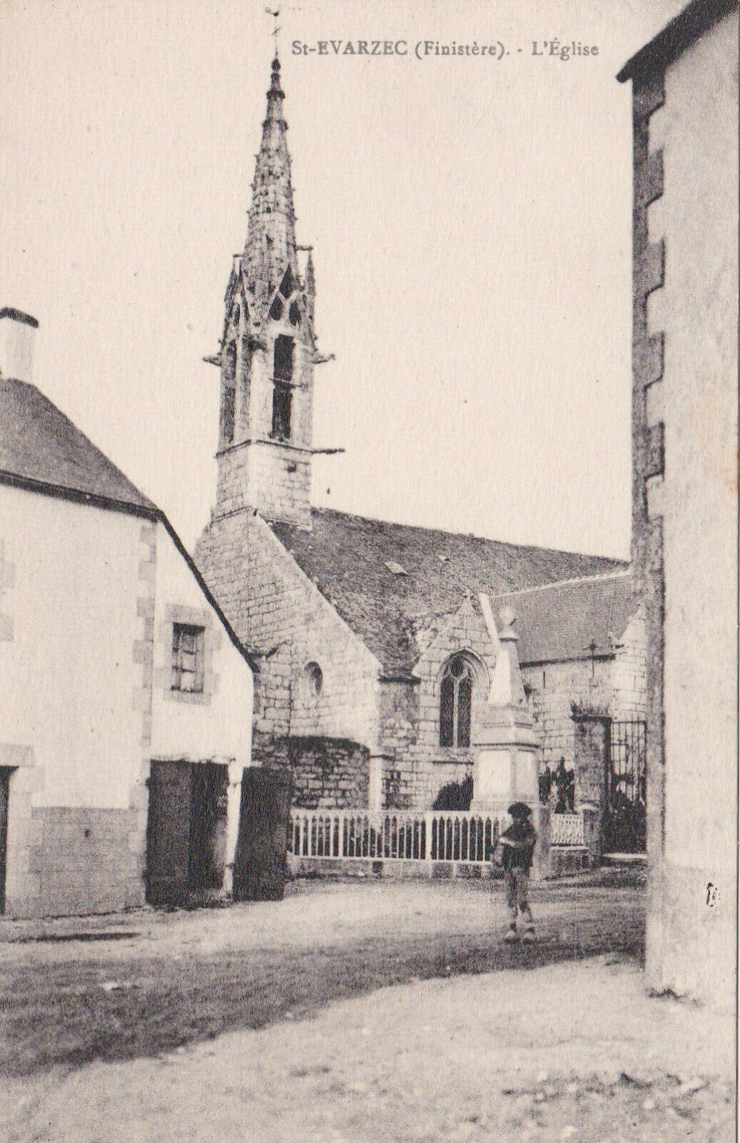 CARTE POSTALE ANCIENNE CPA 29 BRETAGNE FINISTERE ST-EVARZEC L'EGLISE