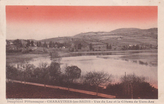 CARTE POSTALE ANCIENNE CHARAVINES-LES-BAINS VUE DU LAC ET LE COTEAU DE VERS-ARS