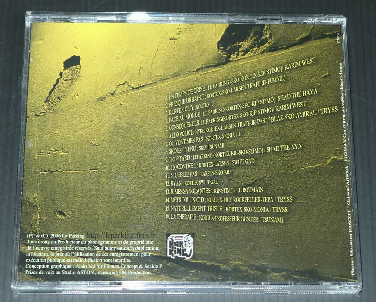 CD LE PARKING / EN TEMPS DE CRISE / 2006