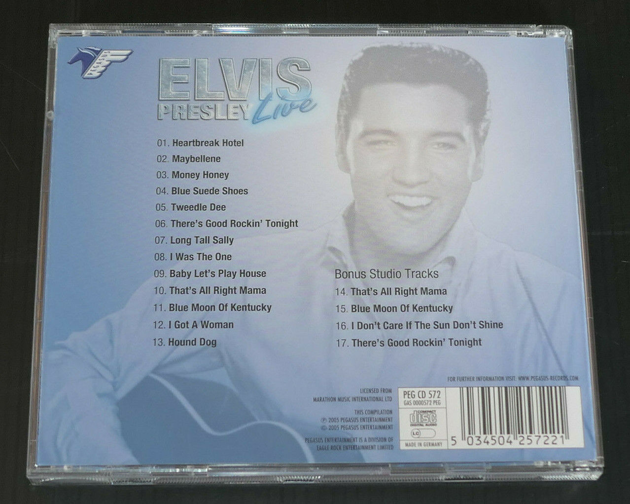 CD ELVIS PRESLEY LIVE / COMPILATION 17 TITRES / 2005