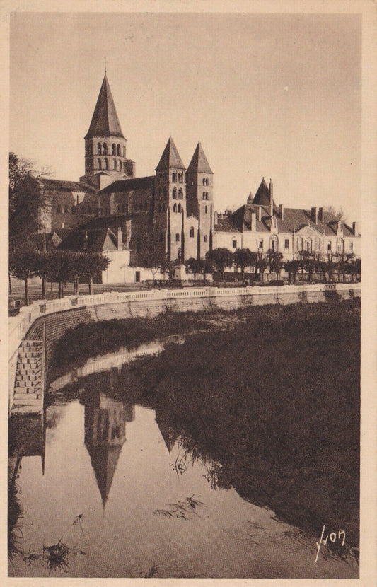 OLD POSTCARD CPA PARAY-LE-MONIAL THE BASILICA OF THE SACRED HEART (1936) 