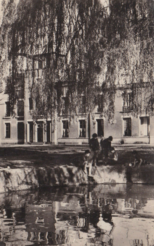 POSTCARD CPSM HOME OF THE CHILD OF THE SHOTGUN LA VILLETTE AUX AULNES