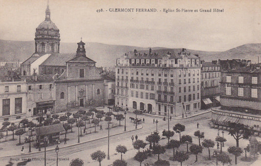 OLD POSTCARD CPA CLERMONT FERRAND ST-PIERRE CHURCH AND GRAND HOTEL 