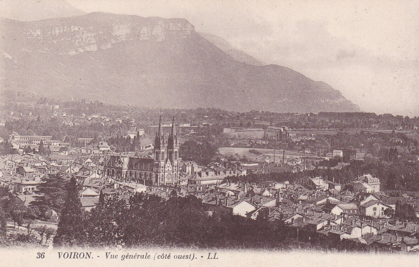 CARTE POSTALE ANCIENNE CPA VOIRON VUE GENERALE (COTE OUEST)