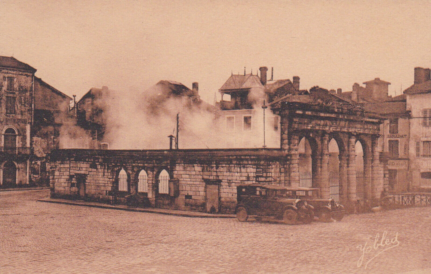 CARTE POSTALE ANCIENNE CPA DAX (LANDES) FONTAINE D'EAU CHAUDE