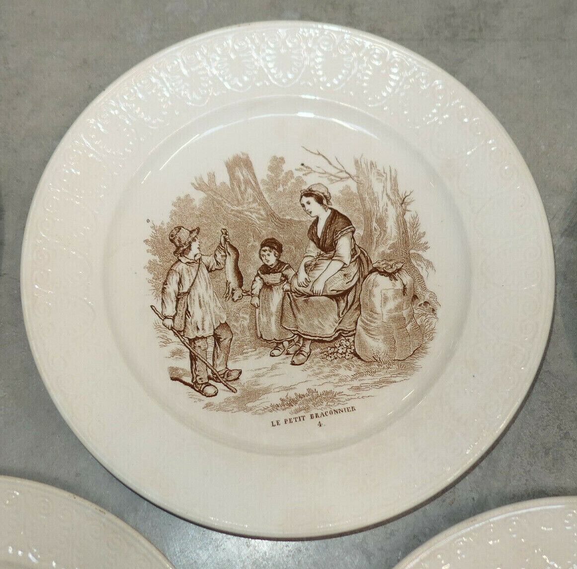 LOT DE 5 PETITES ASSIETTES BOCH FRERES KERAMIS