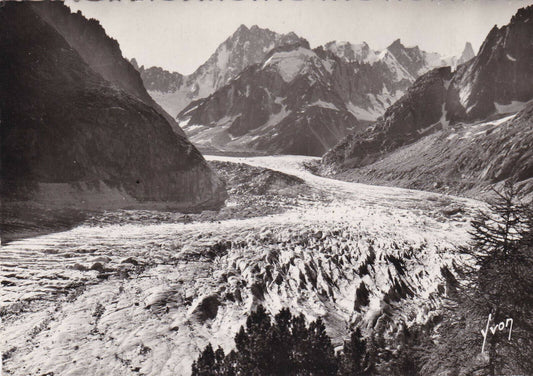 CPSM BLACK &amp; WHITE POSTCARD / CHAMONIX THE SEA OF GLACE AND GRANDES JORASSES 