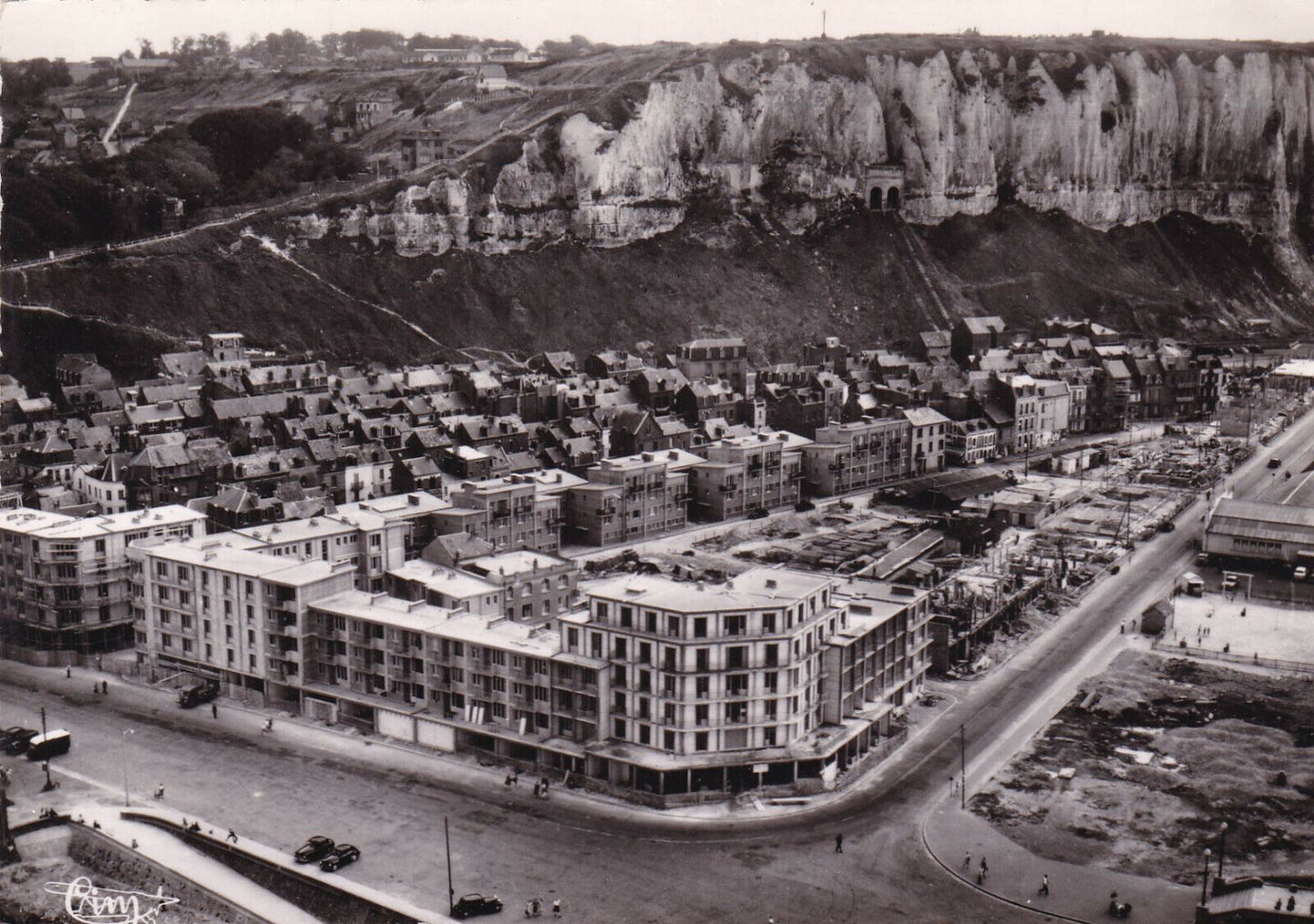 CPSM BLACK &amp; WHITE POSTCARD / LE TREPORT AERIAL VIEW 
