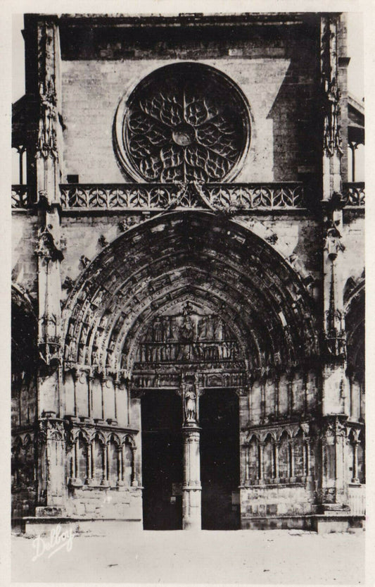 CARTE POSTALE CPSM NOIR ET BLANC / BAZAS DETAILS DU PORCHE DE LA CATHEDRALE