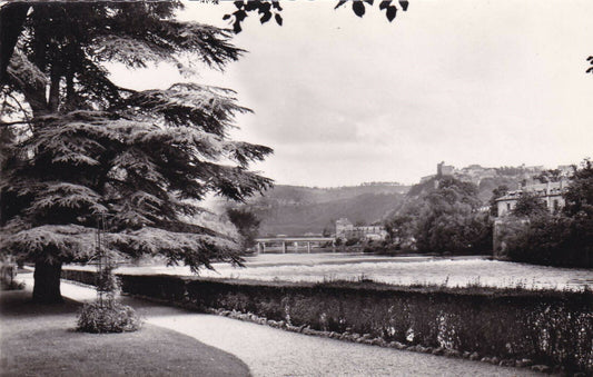 CARTE POSTALE CPSM NOIR ET BLANC / BESANCON BARRAGE MICAUD ET LA CITADELLE