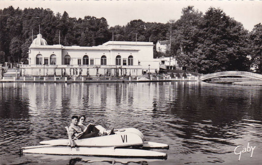 CPSM BLACK AND WHITE POSTCARD / BAGNOLES-DE-L'ORNE THE CASINO DU LAC 
