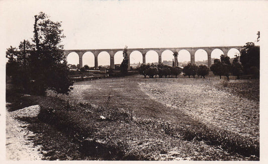 CARTE POSTALE ANCIENNE CPA NOIR ET BLANC / LE BLANC INDRE LE VIADUC (1946)