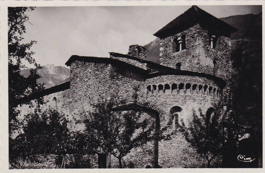 CPSM BLACK &amp; WHITE POSTCARD / AIME SAVOIE ST-MARTIN BASILICA 