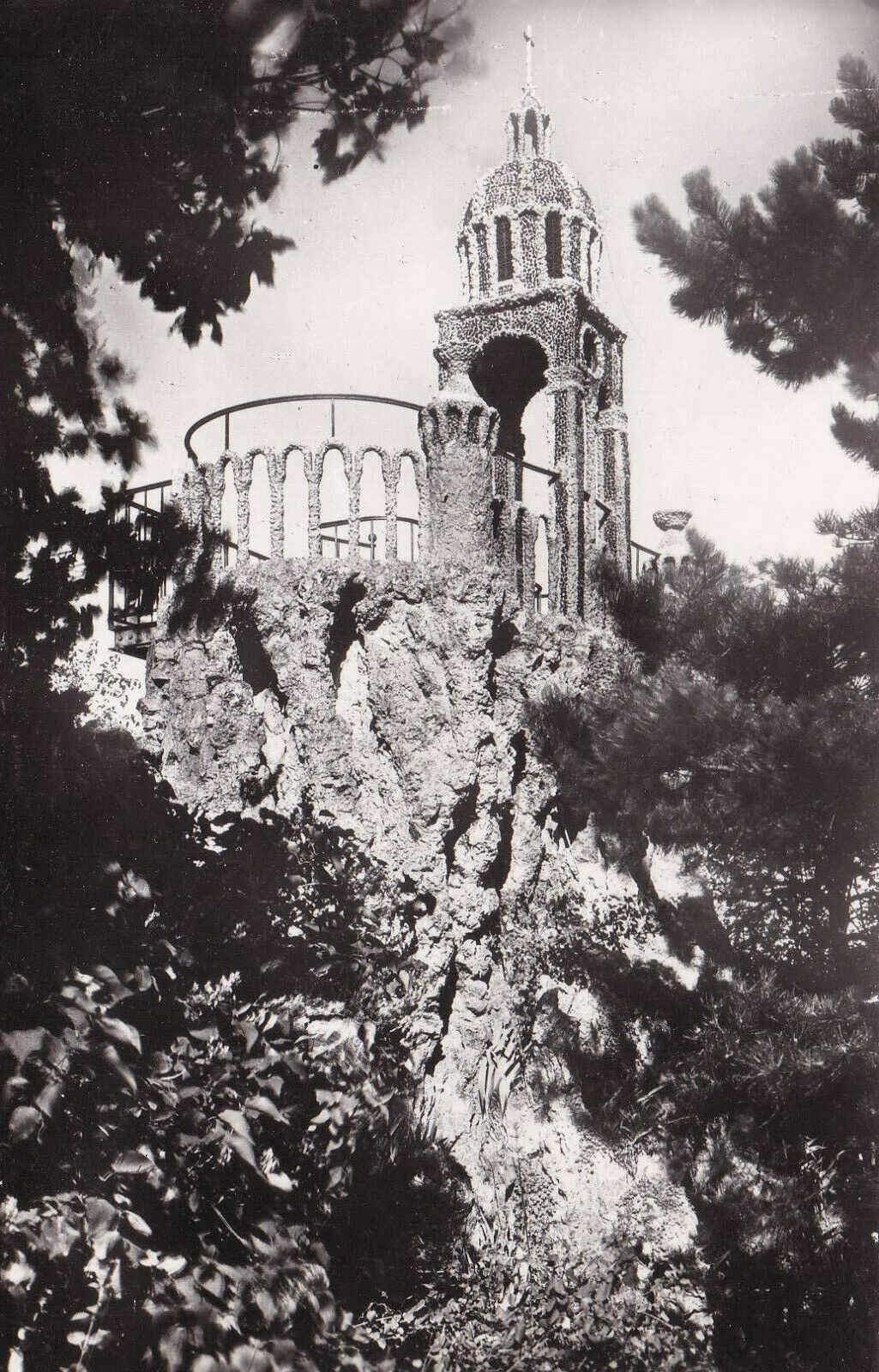 CPSM BLACK &amp; WHITE POSTCARD / HERMITAGE OF MONT CINDRE SAINT-CYR-AU-MONT-D'OR 