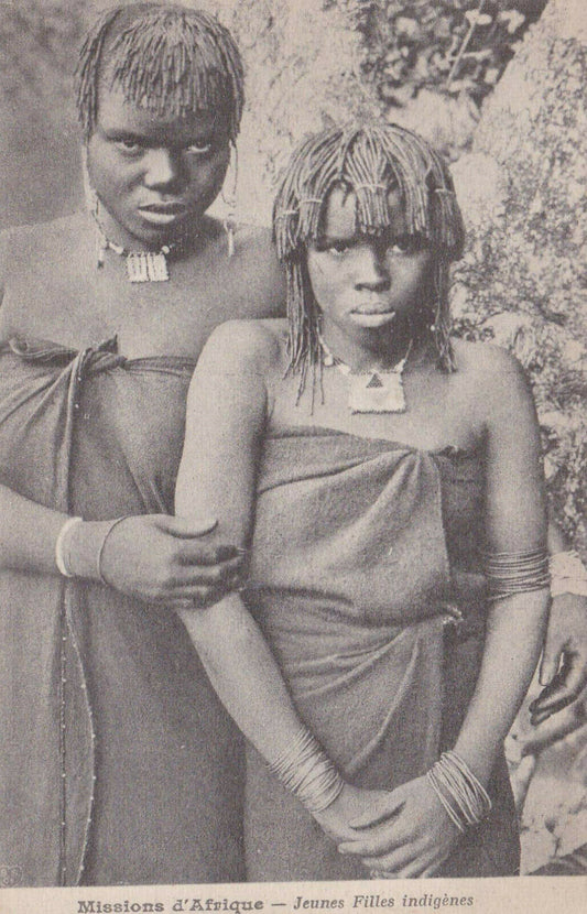 CARTE POSTALE ANCIENNE CPA / MISSIONS D'AFRIQUE JEUNES FILLES INDIGENES