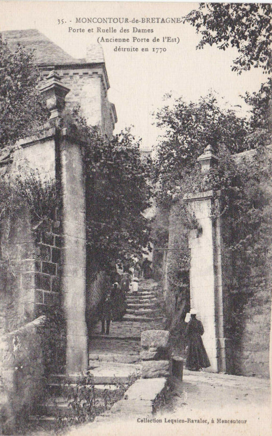 CARTE POSTALE ANCIENNE CPA / MONCONTOUR-DE-BRETAGNE PORTE ET RUELLE DES DAMES