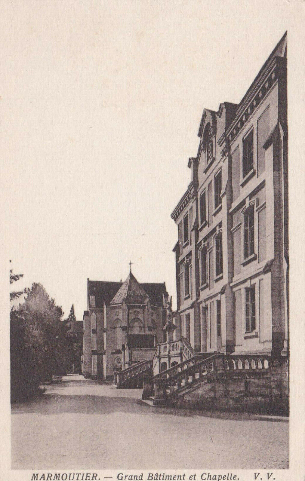 CARTE POSTALE ANCIENNE CPA / MARMOUTIER GRAND BATIMENT ET CHAPELLE