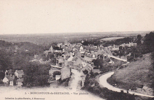 CARTE POSTALE ANCIENNE CPA / MONCONTOUR-DE-BRETAGNE VUE GENERALE
