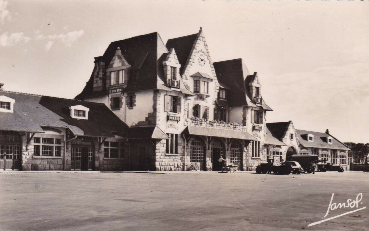 CPSM BLACK &amp; WHITE POSTCARD / THE COAST OF LOVE LA BAULE LA GARE