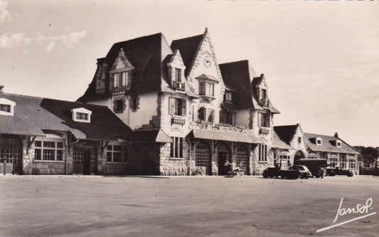 CPSM BLACK &amp; WHITE POSTCARD / THE COAST OF LOVE LA BAULE LA GARE