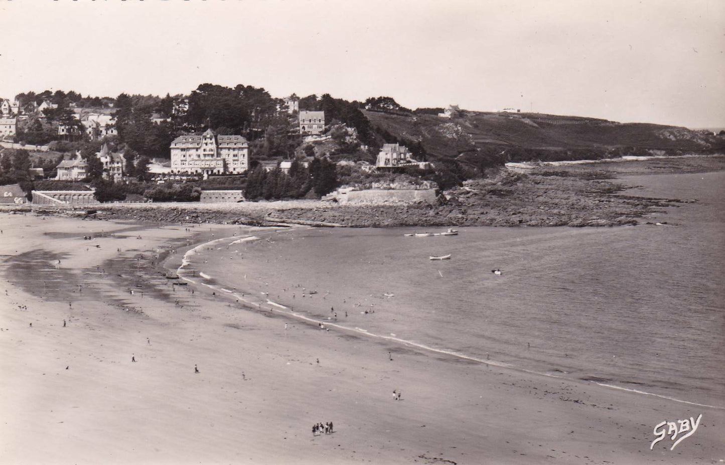 CPSM BLACK &amp; WHITE POSTCARD / PERROS-GUIREC LA PLAGE 