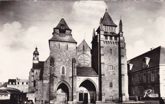 CPSM BLACK &amp; WHITE POSTCARD / SAINT-BRIEUC SAINT-ETIENNE CATHEDRAL (1959) 