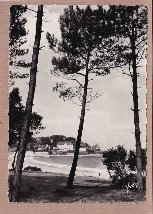 CPSM BLACK &amp; WHITE POSTCARD PERROS-GUIREC TRESTRAOU BEACH 