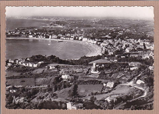 CPSM BLACK &amp; WHITE POSTCARD / SAINT-JEAN-DE-LUZ AERIAL VIEW BEACH AND BAY 