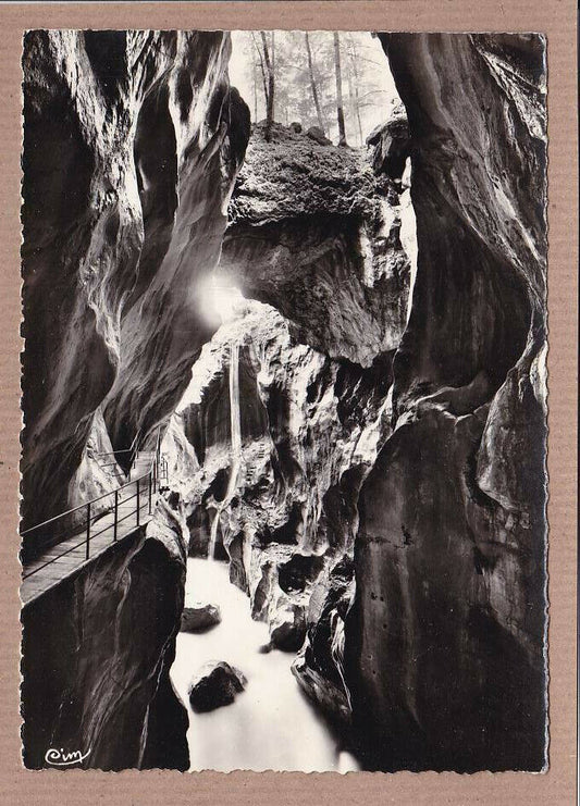 CARTE POSTALE CPSM NOIR & BLANC / LE JOTTY GORGES DU PONT DU DIABLE (1961)
