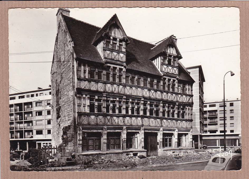 CPSM BLACK &amp; WHITE POSTCARD / CAEN THE HOUSE OF QUATRANS 