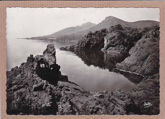 CPSM BLACK &amp; WHITE POSTCARD / ROAD OF THE GOLDEN CORNICHE ROCHERS DU TRAYAS 
